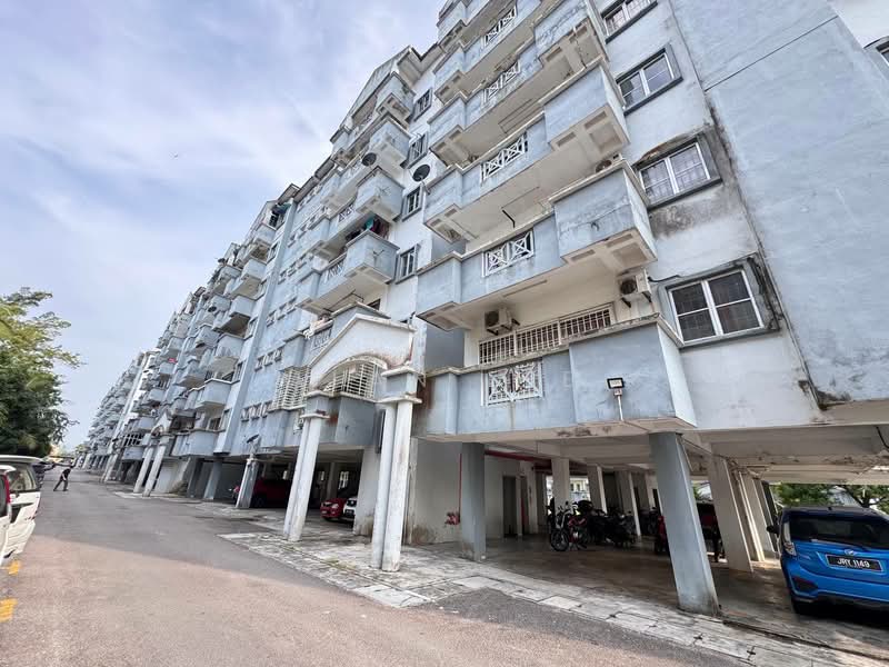 Pangsapuri untuk Dijual di Desa Skudai Apartment - Alan Lee - Exterior - PropertyGuru.com.my