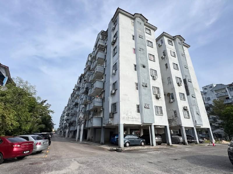 Pangsapuri untuk Dijual di Desa Skudai Apartment - Alan Lee - Exterior - PropertyGuru.com.my