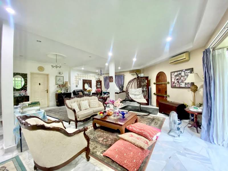 Bungalow for Sale in Taman Melawati (Ulu Kelang) - Syahrim Naim - Living Room - PropertyGuru.com.my