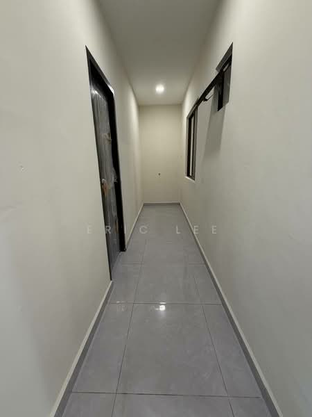 2-storey Terraced House for Sale in Taman Skudai Baru (Skudai) - Eric Lee - Corridor - PropertyGuru.com.my