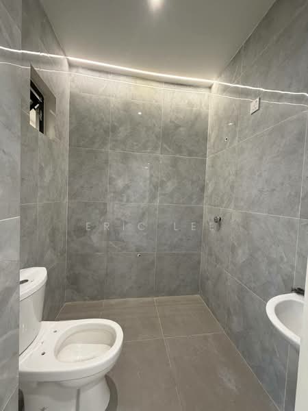 2-storey Terraced House for Sale in Taman Skudai Baru (Skudai) - Eric Lee - Bathroom - PropertyGuru.com.my