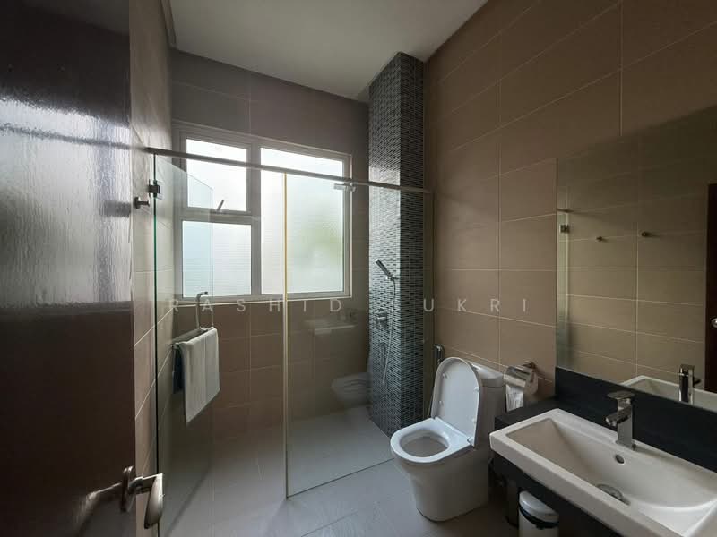 Bungalow for Rent in Ampang Jaya (Ampang) - Rashid Sukri - Bathroom - PropertyGuru.com.my