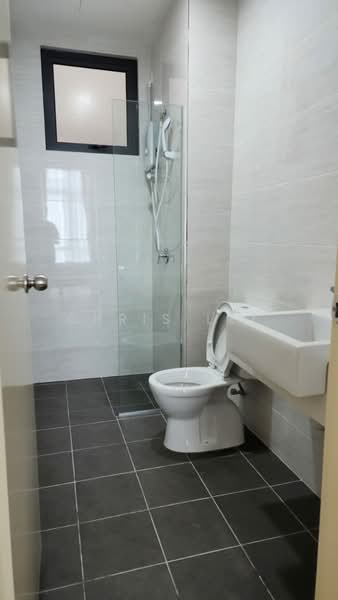 Condominium for Rent at Brezza Hill - Chris Lee - Bathroom - PropertyGuru.com.my