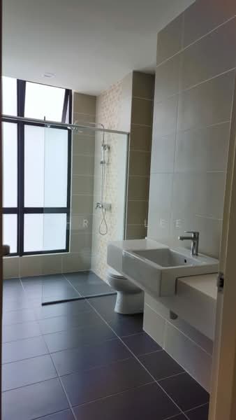 Condominium for Rent at Brezza Hill - Chris Lee - Bathroom - PropertyGuru.com.my