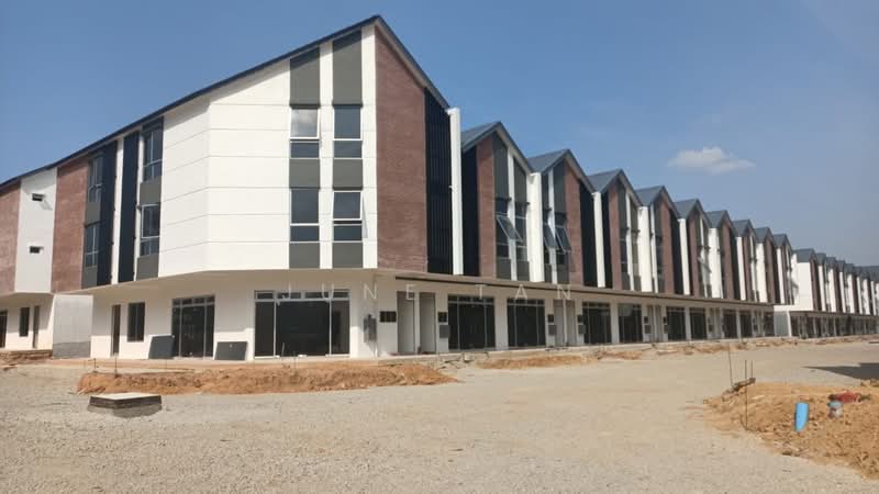 Kedai / Pejabat untuk Disewa di Taman Nusa Damai (Pasir Gudang) - June Tan - PropertyGuru.com.my