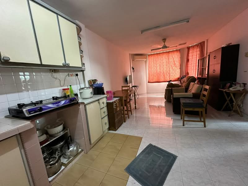 Pangsapuri untuk Dijual di Rampai Court - Jane Hew - Living Room - PropertyGuru.com.my