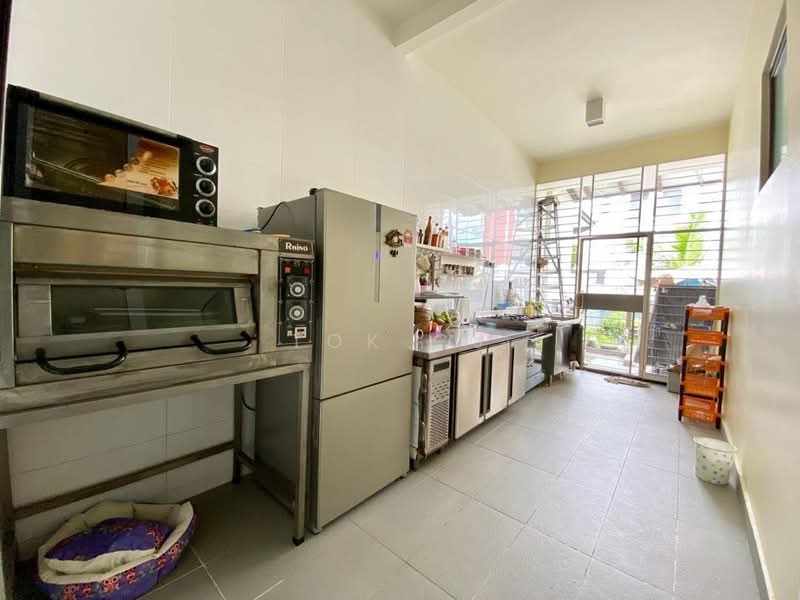 Cluster House for Sale in Taman Skudai Indah (Skudai) - Tok CJ - Kitchen - PropertyGuru.com.my