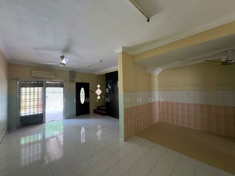 Rumah Teres 2 Tingkat untuk Dijual di Setia Impian (Setia Alam) - Elwin Chok - Living Room - PropertyGuru.com.my