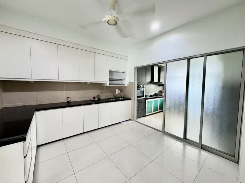 Rumah Berkembar untuk Dijual di Horizon Hills (Iskandar Puteri (Nusajaya)) - Janice . - Kitchen - PropertyGuru.com.my