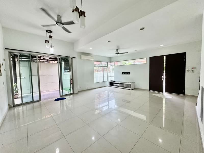 Rumah Berkembar untuk Dijual di Horizon Hills (Iskandar Puteri (Nusajaya)) - Janice . - Living Room - PropertyGuru.com.my