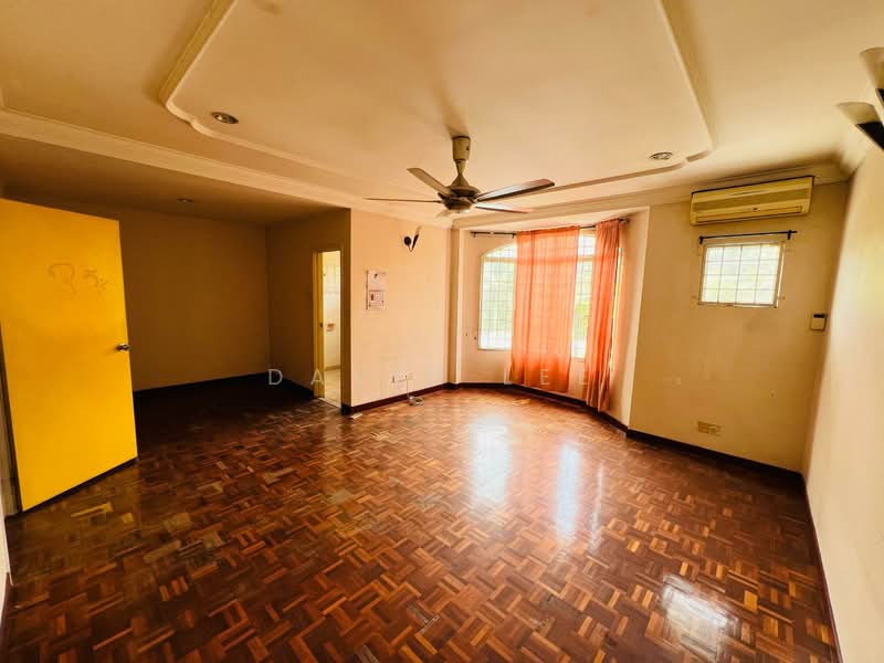2-storey Terraced House for Sale in Taman Velox (Rawang) - David Lee - Living Room - PropertyGuru.com.my