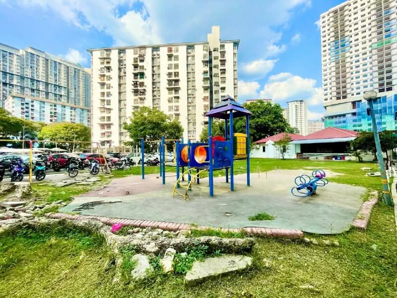Pangsapuri untuk Dijual di Teratai Mewah Apartment Block 15,17,19,21 - Afif Azizan - Exterior - PropertyGuru.com.my