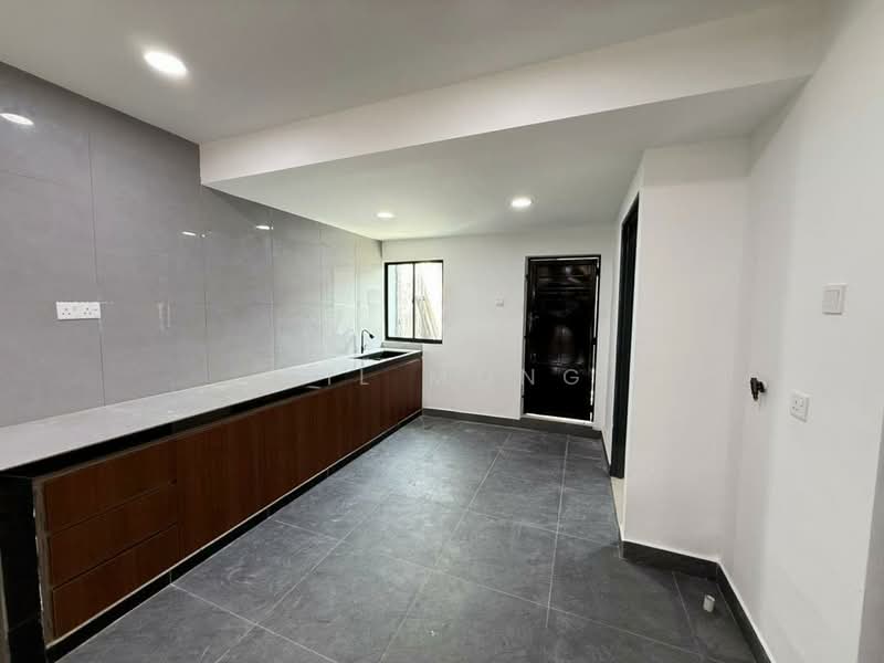 1-storey Terraced House for Sale in Taman Universiti (Skudai) - Wil Mong - Kitchen - PropertyGuru.com.my