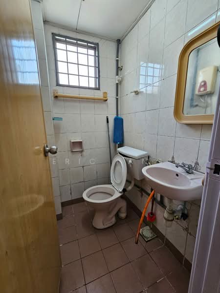 2-storey Terraced House for Sale in Bandar Damai Perdana (Cheras) - Eric Tang - Bathroom - PropertyGuru.com.my