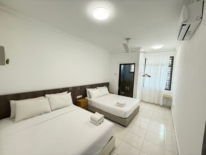 1.5-storey Terraced House for Rent in Taman Molek (Johor Bahru) - Eric Wong - Bedroom - PropertyGuru.com.my