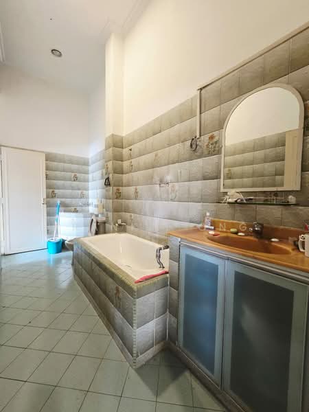 Rumah Teres 2 Tingkat untuk Dijual di Taman Midah (Cheras) - Frankie Ong - Bathroom - PropertyGuru.com.my