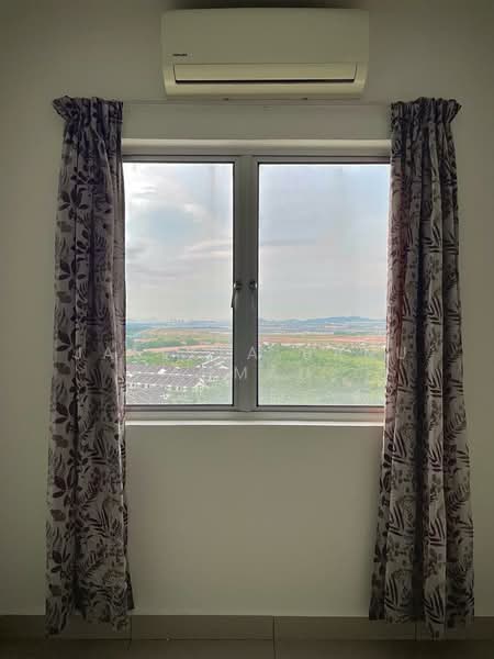Servis Apartment untuk Dijual di Sentrovue - Jaleela Banu Ahmad - View - PropertyGuru.com.my