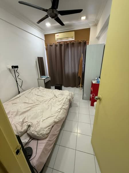 Condominium for Sale at Nusa Mewah Villa Condominium - David Lao - Bedroom - PropertyGuru.com.my