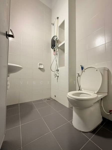2-storey Terraced House for Rent in Gelang Patah (Johor) - Vincent Tea - Bathroom - PropertyGuru.com.my