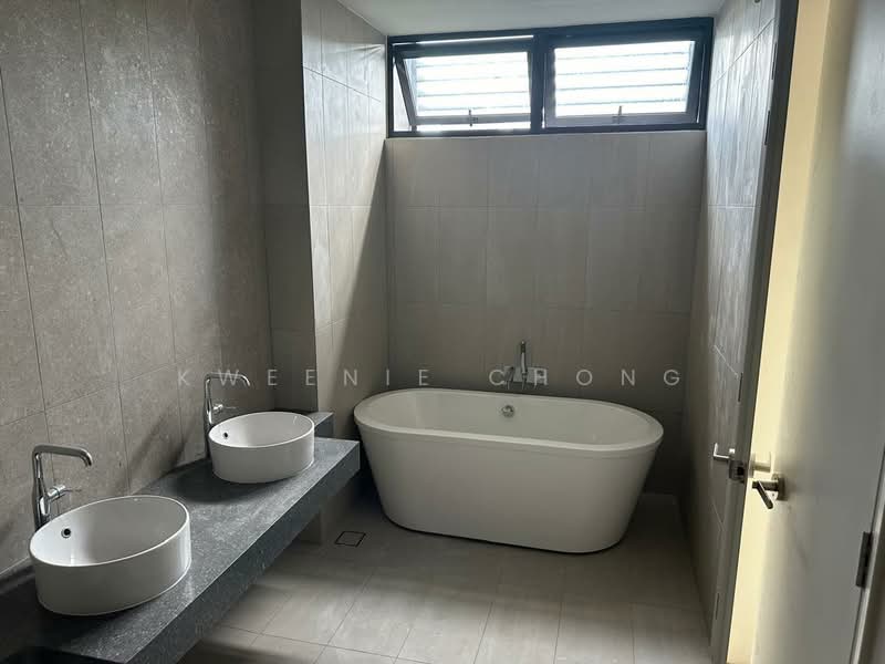 Semi-Detached House for Sale in Kota Kemuning (Shah Alam) - Kweenie Chong - Bathroom - PropertyGuru.com.my