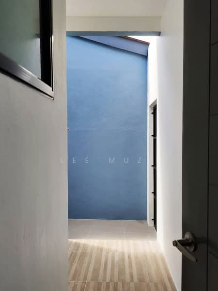 Rumah Teres 1 Tingkat untuk Disewa di Taman Wah Keong (Ipoh) - Lee Muzi - Corridor - PropertyGuru.com.my