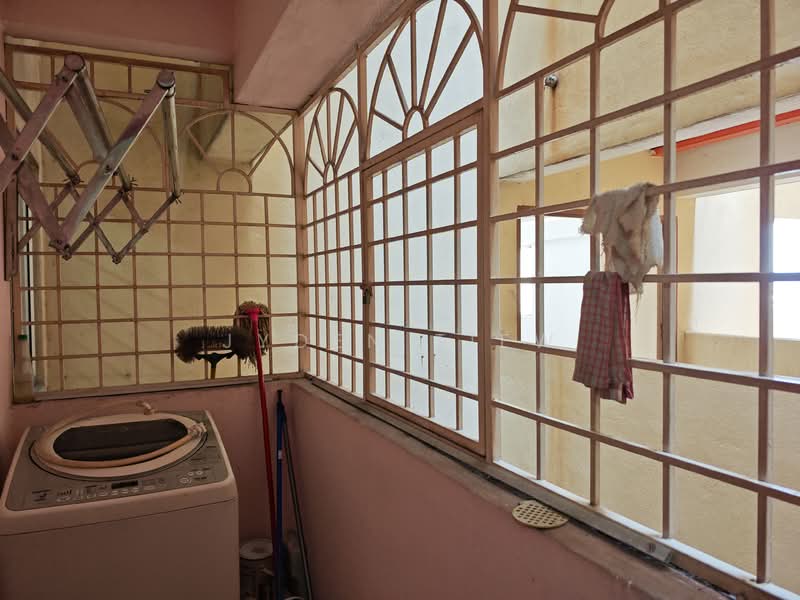 Apartment for Rent at Sri Ria Apartments - Jyden Tiew - PropertyGuru.com.my