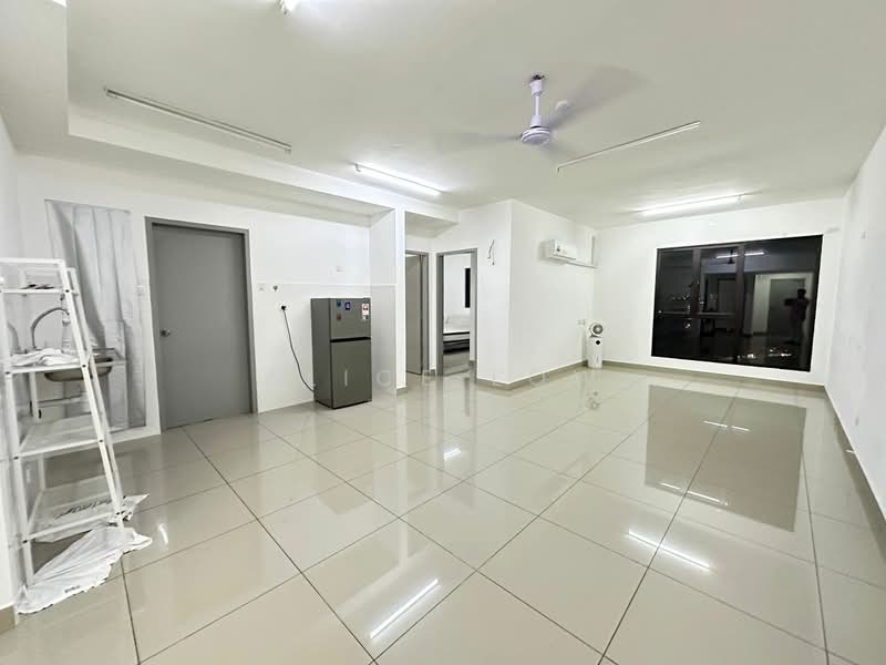 Condominium for Rent at Avia Plus, Bandar Country Homes - Alice Low - Living Room - PropertyGuru.com.my