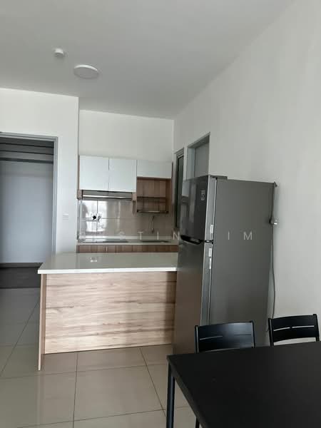 Servis Apartment untuk Dijual di Gaya Resort Homes - Krystin Lim - Kitchen - PropertyGuru.com.my