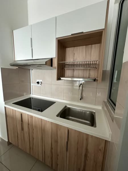 Servis Apartment untuk Dijual di Gaya Resort Homes - Krystin Lim - Kitchen - PropertyGuru.com.my