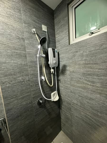 Servis Apartment untuk Dijual di Gaya Resort Homes - Krystin Lim - Bathroom - PropertyGuru.com.my