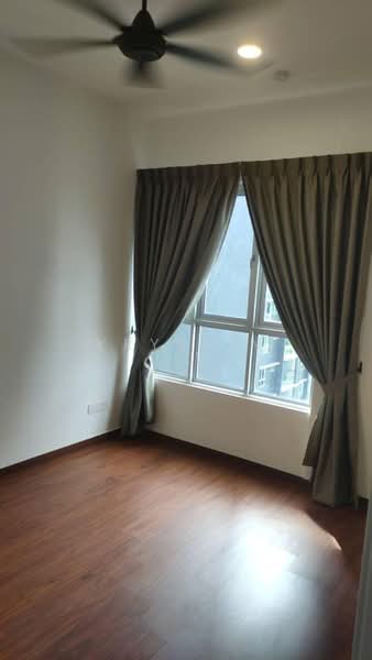 Servis Apartment untuk Dijual di Gaya Resort Homes - Krystin Lim - Bedroom - PropertyGuru.com.my