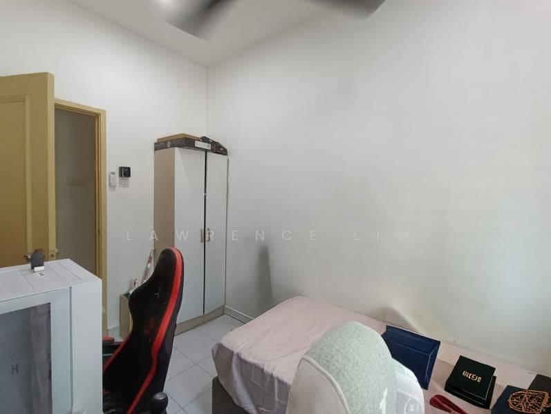 Service Residence for Sale at E-Tiara - Lawrence Lim - Bedroom - PropertyGuru.com.my