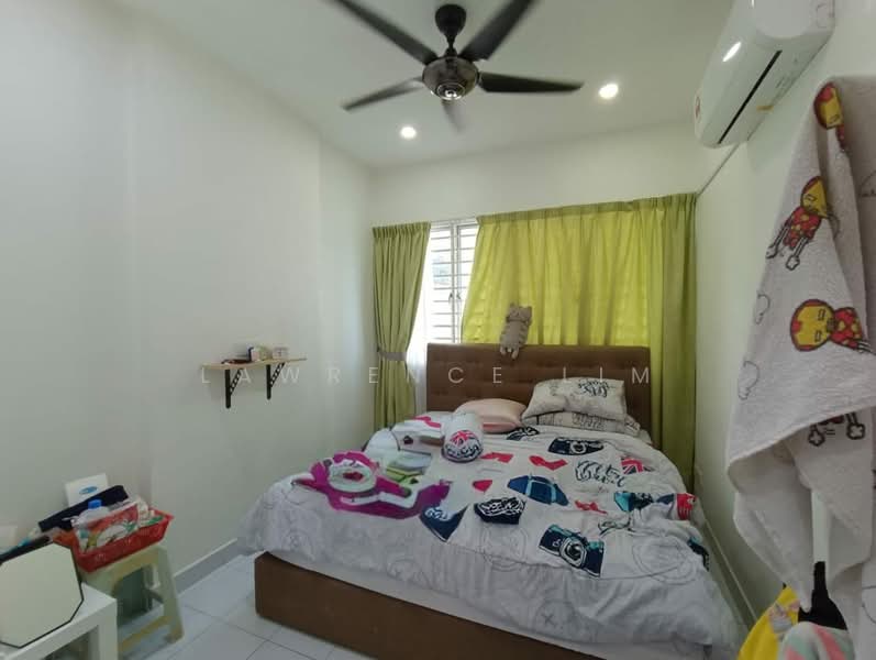 Service Residence for Sale at E-Tiara - Lawrence Lim - Bedroom - PropertyGuru.com.my
