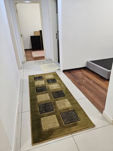 Servis Apartment untuk Dijual di Renai Jelutong - Jaleela Banu Ahmad - Corridor - PropertyGuru.com.my