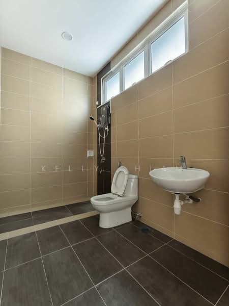 Semi-Detached House for Rent in Taman Austin Heights (Tebrau) - Kelly Chiam - Bathroom - PropertyGuru.com.my