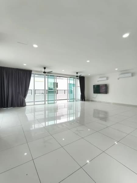 Semi-Detached House for Rent in Taman Austin Heights (Tebrau) - Kelly Chiam - Living Room - PropertyGuru.com.my