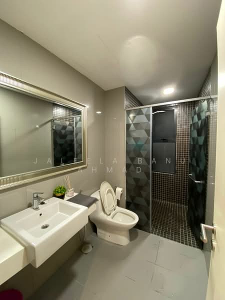 Service Residence for Rent at Renai Jelutong - Jaleela Banu Ahmad - Bathroom - PropertyGuru.com.my