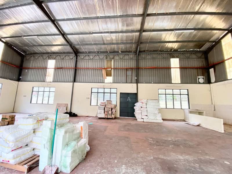 Gudang untuk Disewa di Benut (Johor) - Saedah Napisah - Interior - PropertyGuru.com.my