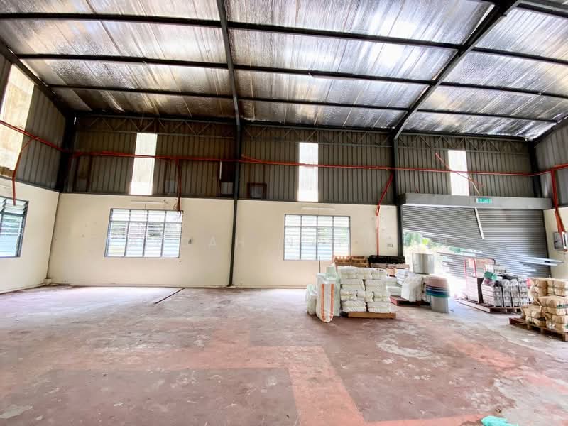 Gudang untuk Disewa di Benut (Johor) - Saedah Napisah - Interior - PropertyGuru.com.my