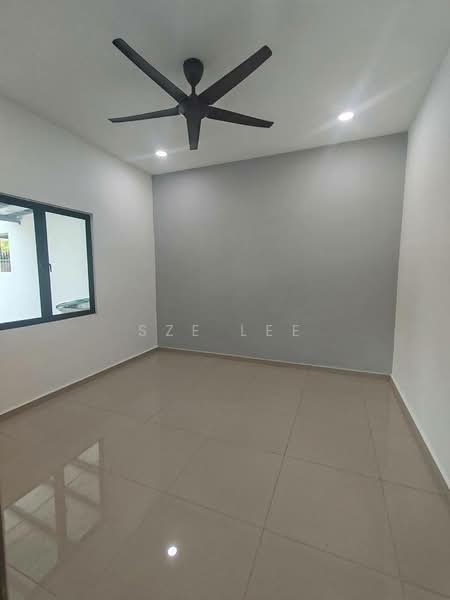 1-storey Terraced House for Sale in Taman Johor (Tampoi) - Sze Lee - Interior - PropertyGuru.com.my