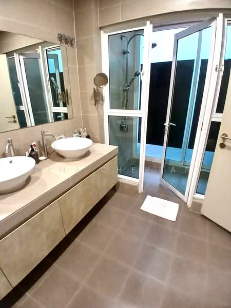Rumah Teres 2 Tingkat untuk Dijual di Cyberjaya (Selangor) - Rina Cherian - Bathroom - PropertyGuru.com.my