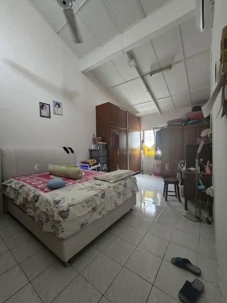 Rumah Teres 1 Tingkat untuk Dijual di Petaling Jaya (Selangor) - Krystal Tiew - Bedroom - PropertyGuru.com.my
