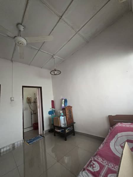 Rumah Teres 1 Tingkat untuk Dijual di Petaling Jaya (Selangor) - Krystal Tiew - Bedroom - PropertyGuru.com.my