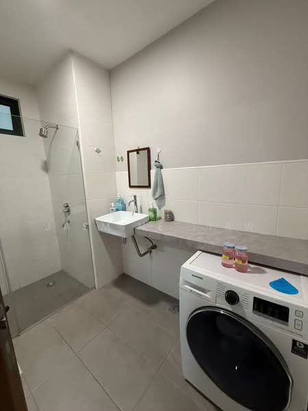 Apartment for Sale at The Echelon - Jasmine Tiaw - Bathroom - PropertyGuru.com.my