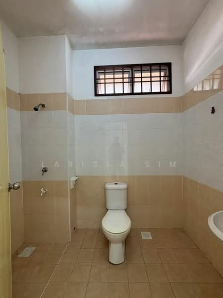 Rumah Teres 2 Tingkat untuk Dijual di Skudai (Johor) - Larissa Sim - Bathroom - PropertyGuru.com.my