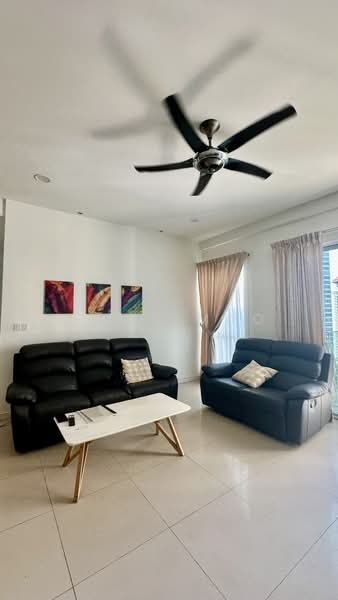 Kondominium untuk Dijual di Pavilion Hilltop - Alice Moo - Living Room - PropertyGuru.com.my