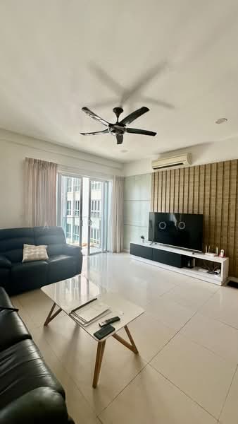 Kondominium untuk Dijual di Pavilion Hilltop - Alice Moo - Living Room - PropertyGuru.com.my