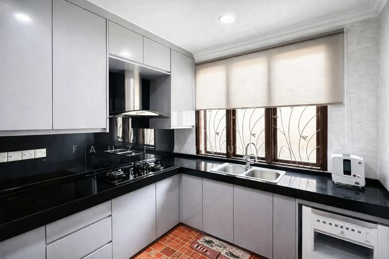 Bungalow for Sale in Bandar Baru Bangi (Selangor) - Fauzi Abdullah - Kitchen - PropertyGuru.com.my
