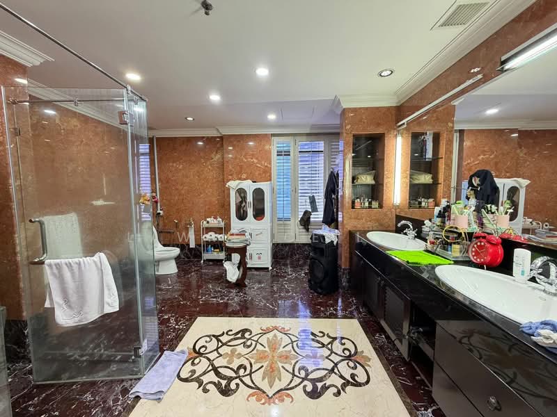 Service Residence for Sale at 3 Kia Peng - Lawrence Lim - Bathroom - PropertyGuru.com.my