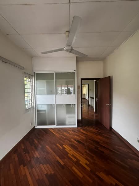 2-storey Terraced House for Sale in Bandar Utama 10 (Bandar Utama) - Soon Lee Wang - Interior - PropertyGuru.com.my